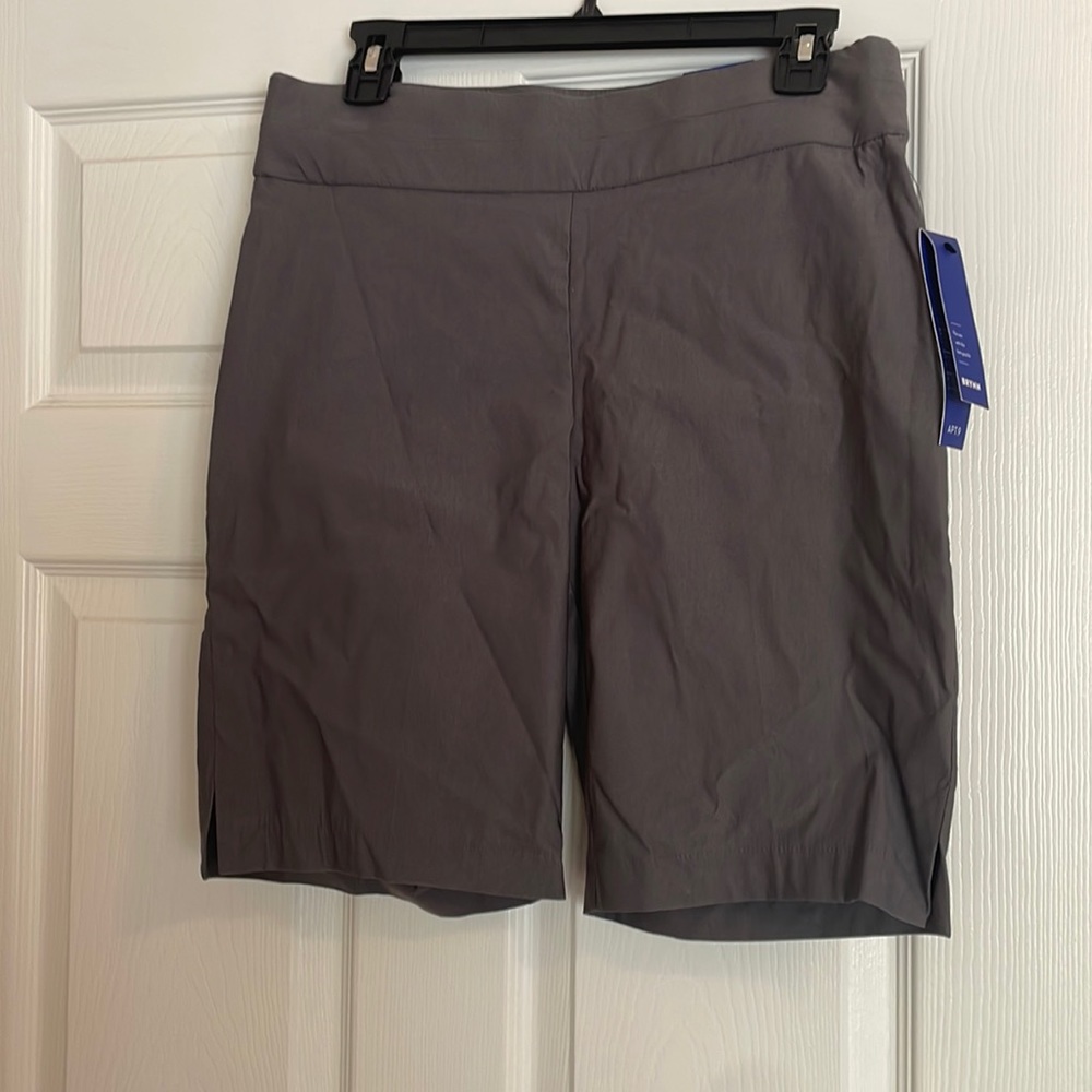Apt 9 women’s shorts